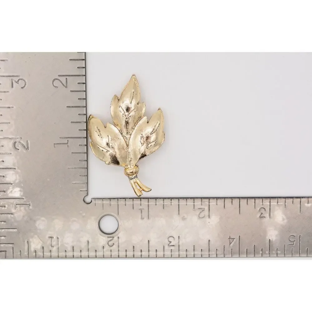 Vintage Wet Textured Leaf Pin Brooch Gold Tone Fall Autumn Chunky 1990s BinAT
